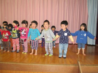 ももぐみ出し物