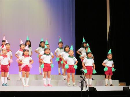 うたフェスタに出演する子ども２