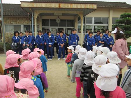 中学生とおわかれ