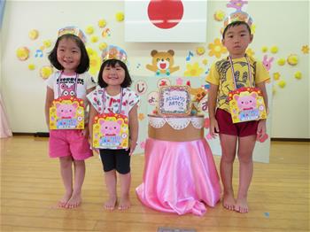 ８月生まれのこどもたちの写真