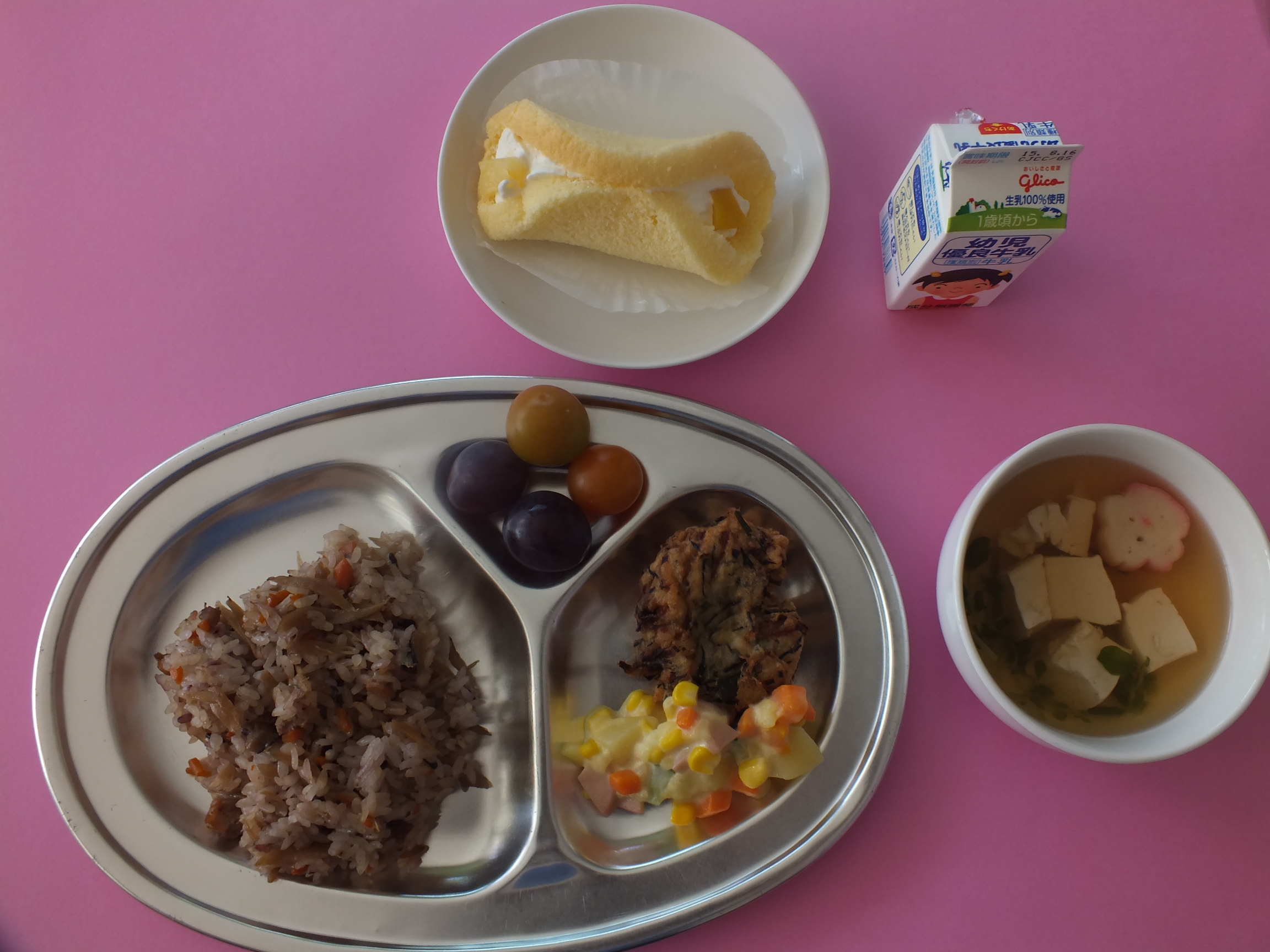 お誕生給食