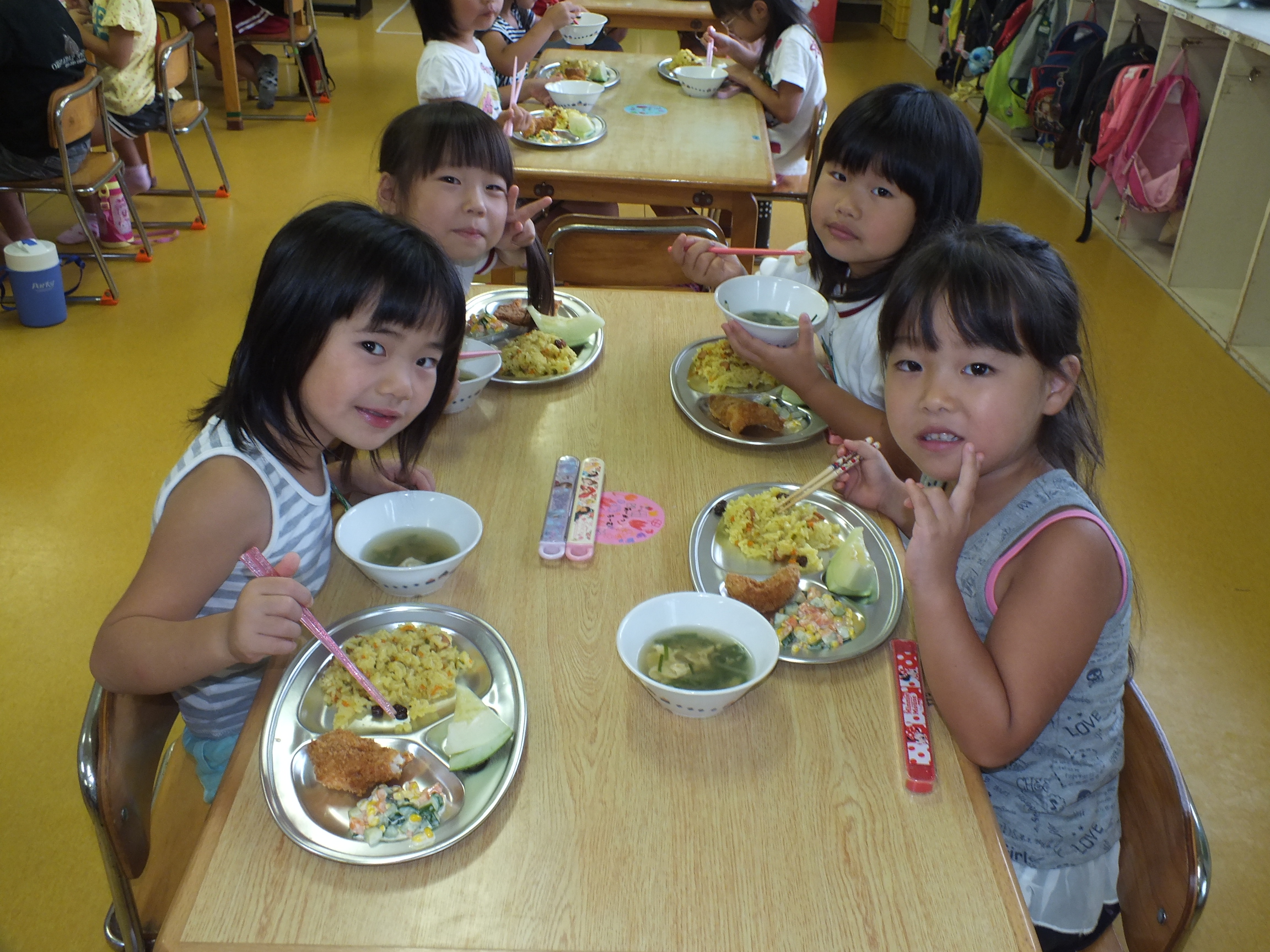 給食の様子