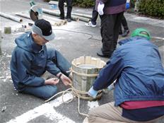 門松づくりの様子