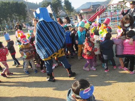 青鬼と子どもたち