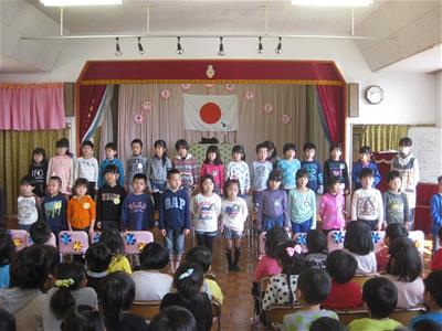 歌や言葉の練習も頑張っています