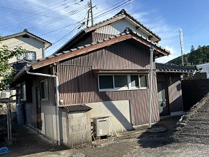 335外観
