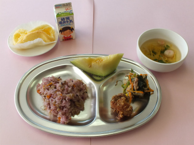 給食