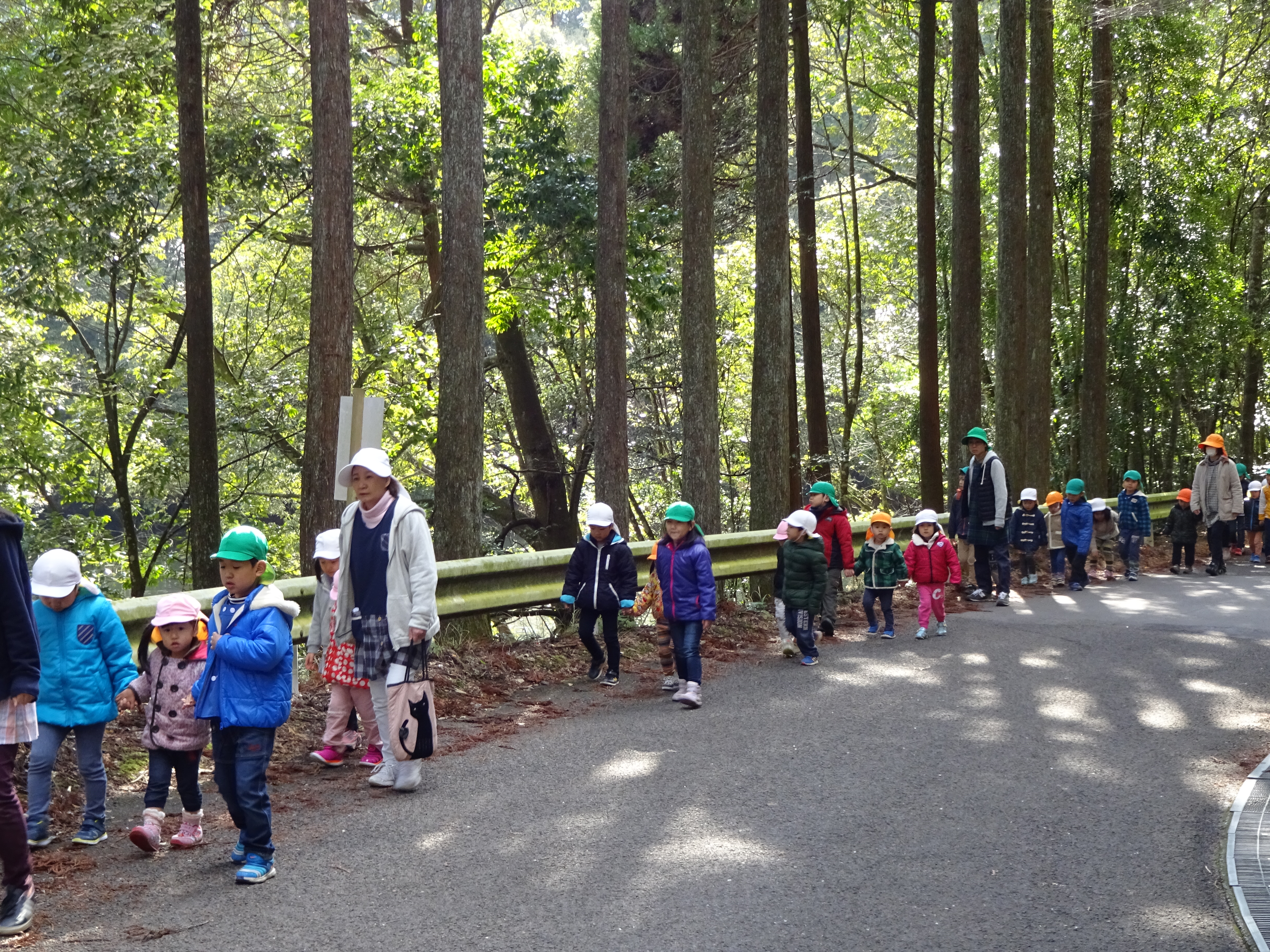 初詣へ行く様子