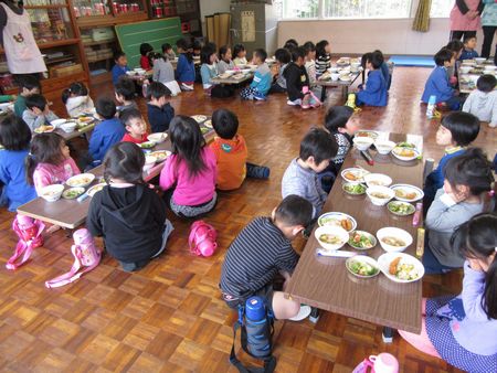 お別れ会食