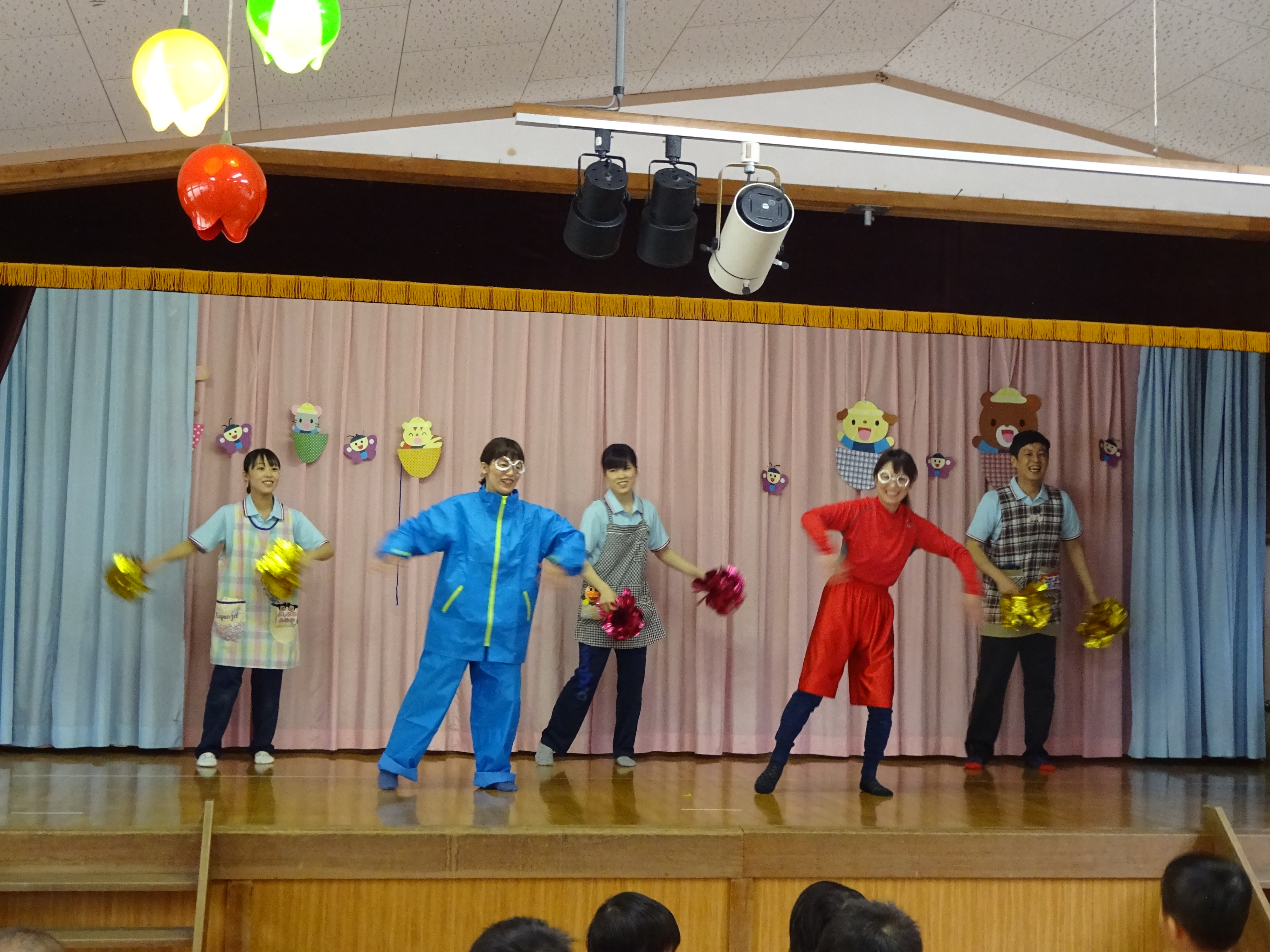 が踊っているところ