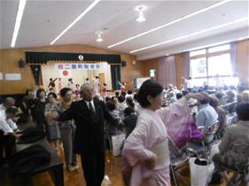 二里町敬老会のようす