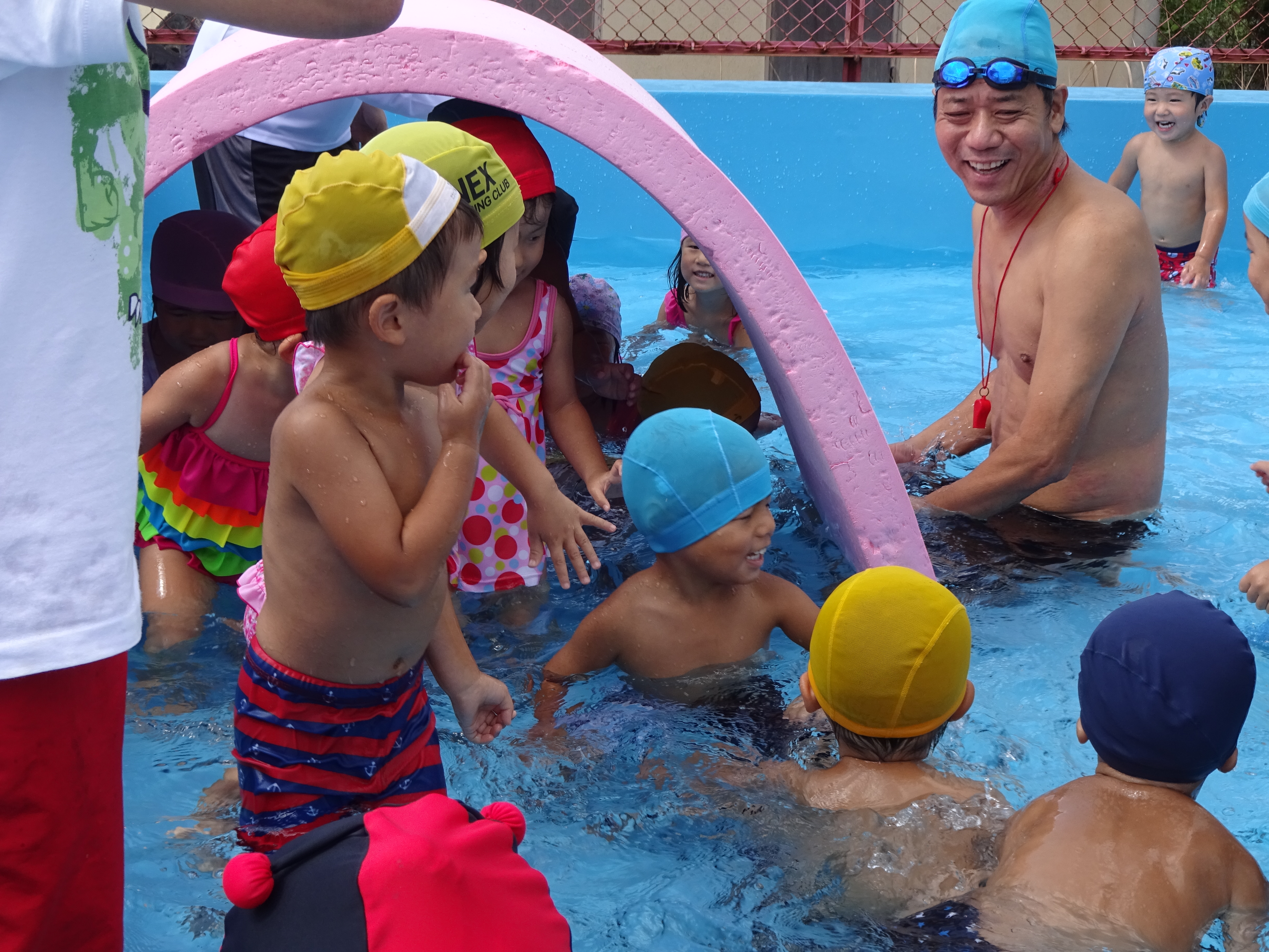 トンネルくぐり