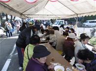 二里町民ふれあいまつりのようす