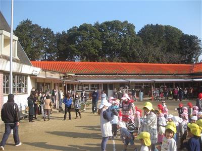 今日は、保育参観です