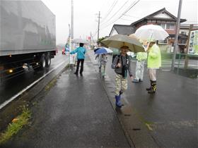 交通安全啓発活動のようす