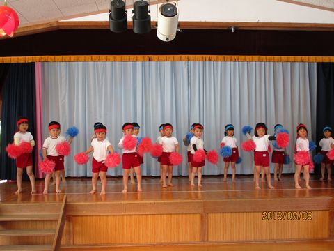 出し物　ゆり組　遊戯