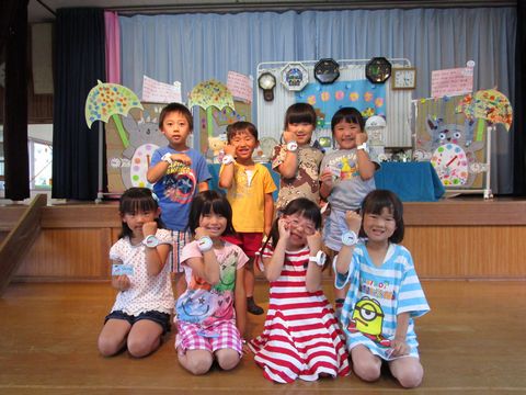 時計の前で　まつ組