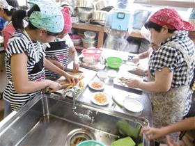 夏の寺子屋のようす