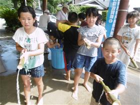 夏の寺子屋のようす