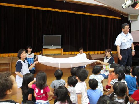 シーツを使った煙体験