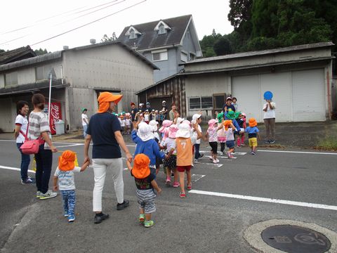 横断歩道を渡る練習