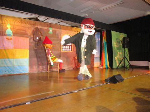 ピノキオ　公演中