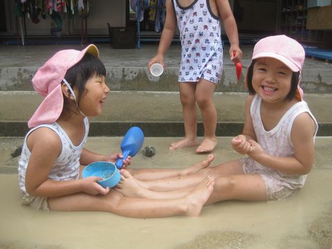 泥んこ遊び5