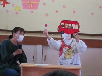 職員の出し物の様子