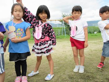 踊る様子