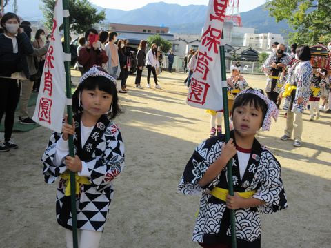 みこし巡行