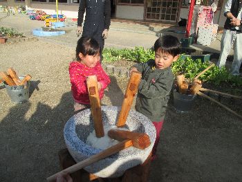 もちつき　ばらぐみ