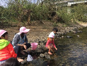 おさんぽ 川遊び