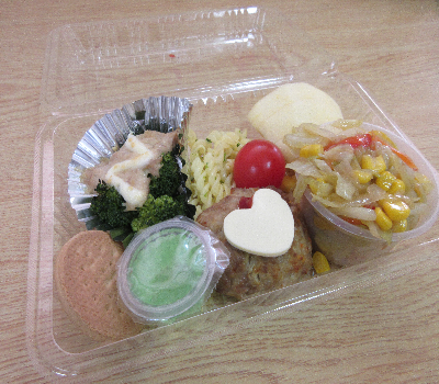 お弁当の写真
