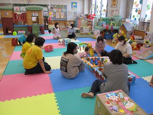 参加者の談話のようす