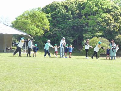 年長クラスの親子遊戯です