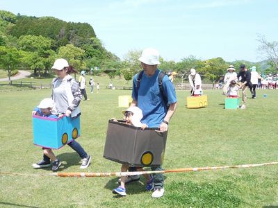 交通ゲームをしているところです