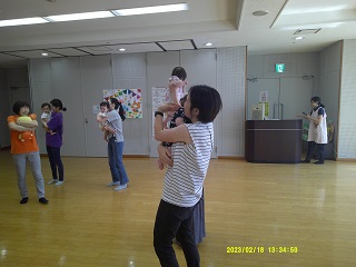 親子ダンスの様子