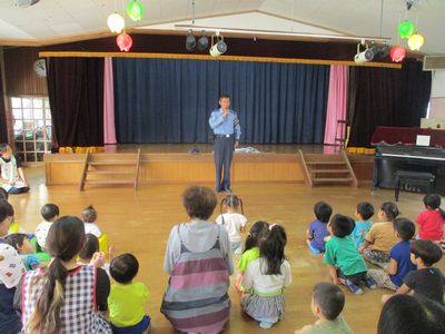 おまわりさんのお話です