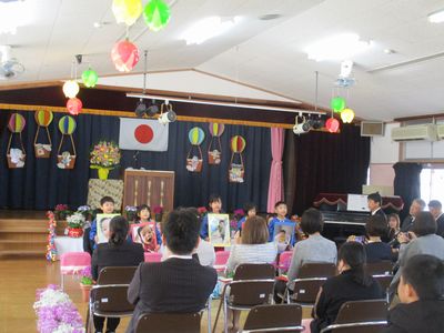 まつ組さんの歌。